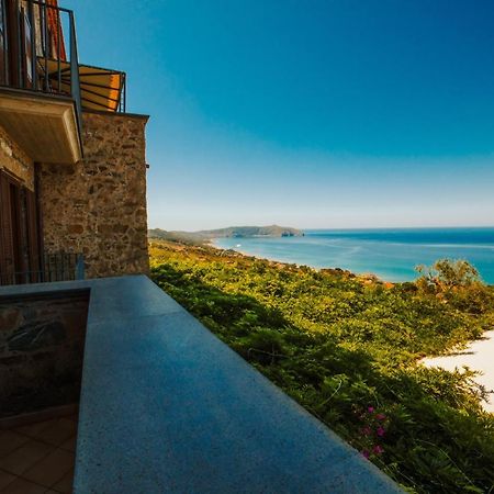 Residenza Golfo Degli Ulivi Lejlighedshotel Caprioli Eksteriør billede