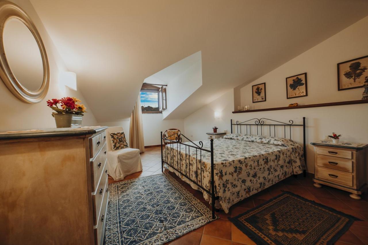 Residenza Golfo Degli Ulivi Lejlighedshotel Caprioli Eksteriør billede