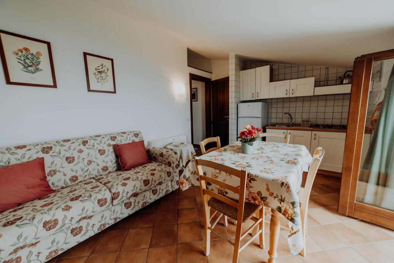 Residenza Golfo Degli Ulivi Lejlighedshotel Caprioli Eksteriør billede