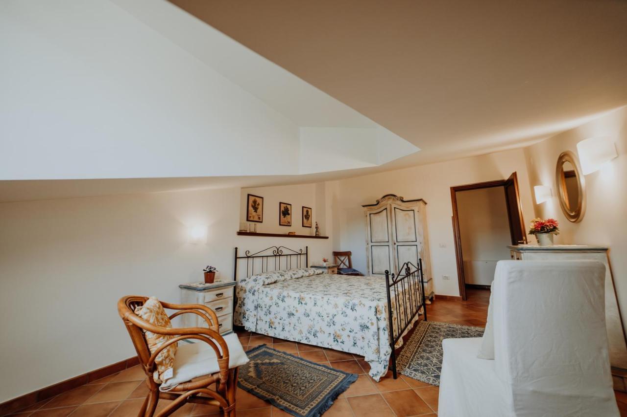 Residenza Golfo Degli Ulivi Lejlighedshotel Caprioli Eksteriør billede