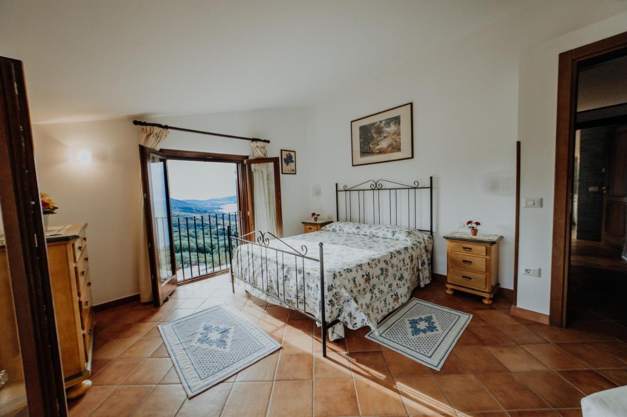 Residenza Golfo Degli Ulivi Lejlighedshotel Caprioli Eksteriør billede
