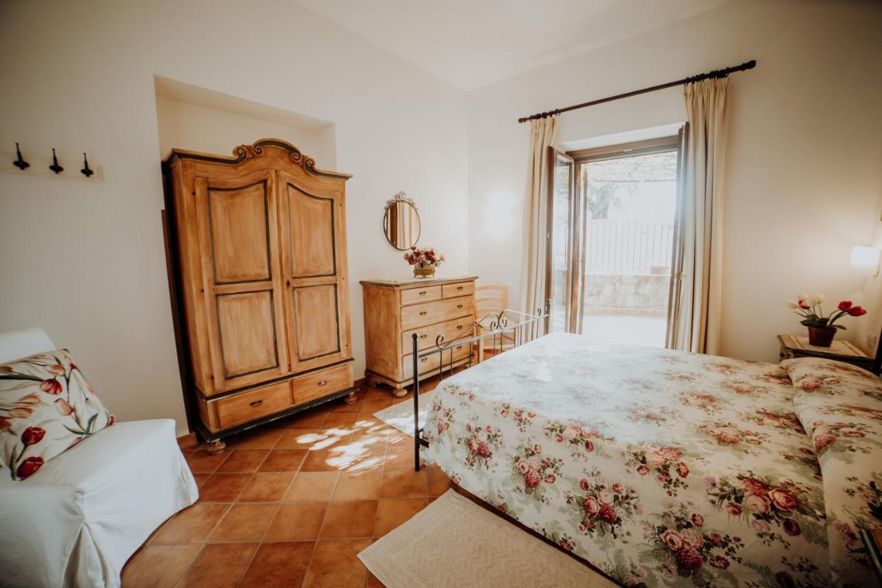 Residenza Golfo Degli Ulivi Lejlighedshotel Caprioli Eksteriør billede
