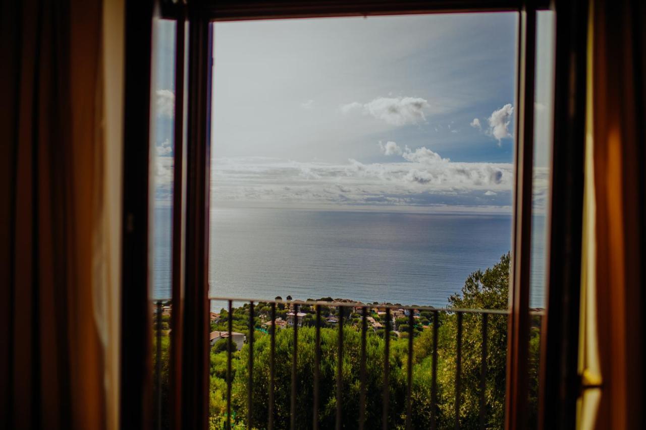 Residenza Golfo Degli Ulivi Lejlighedshotel Caprioli Eksteriør billede