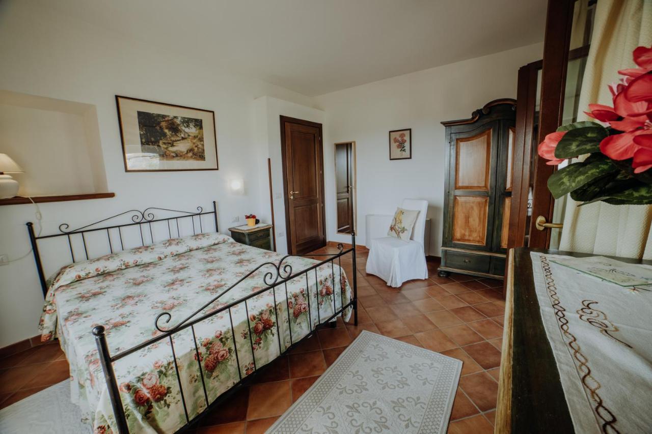 Residenza Golfo Degli Ulivi Lejlighedshotel Caprioli Eksteriør billede
