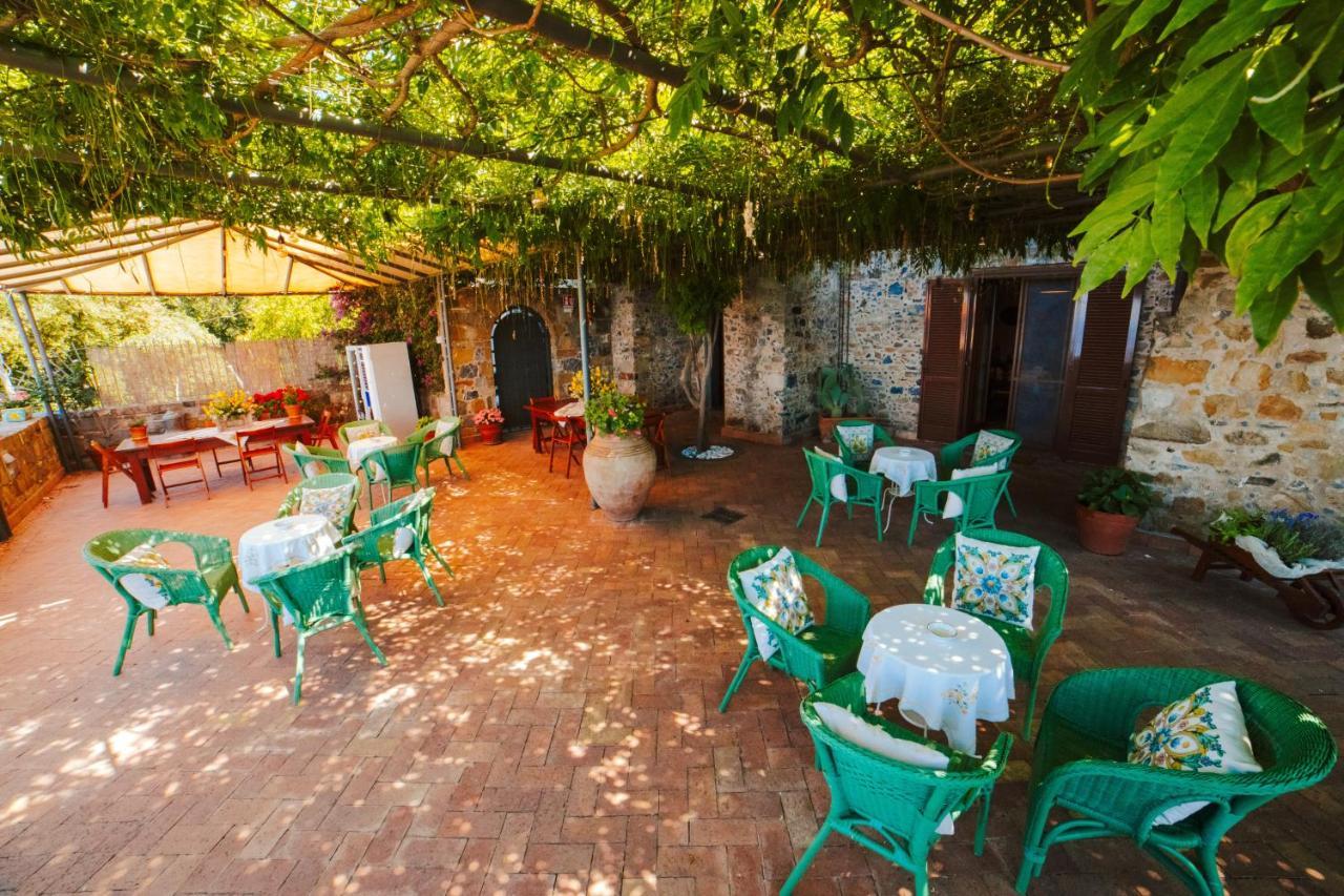 Residenza Golfo Degli Ulivi Lejlighedshotel Caprioli Eksteriør billede