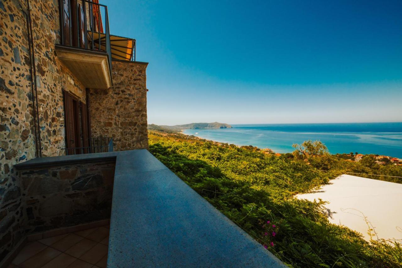 Residenza Golfo Degli Ulivi Lejlighedshotel Caprioli Eksteriør billede